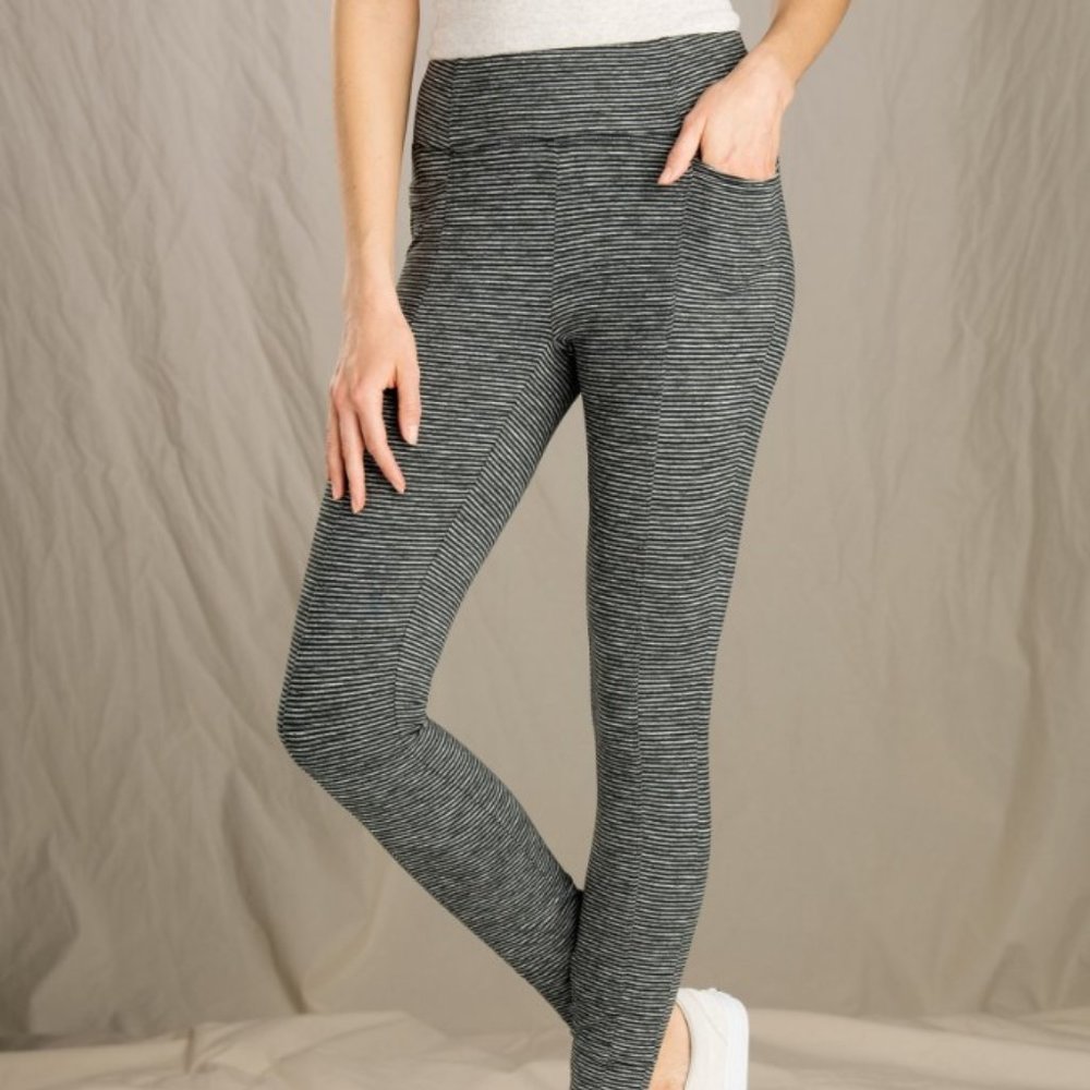 Toad & Co | Timehop Light Tight Grey Space Dye Small